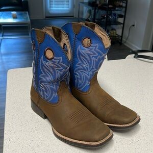 Artiat cowboy boots size 5.5